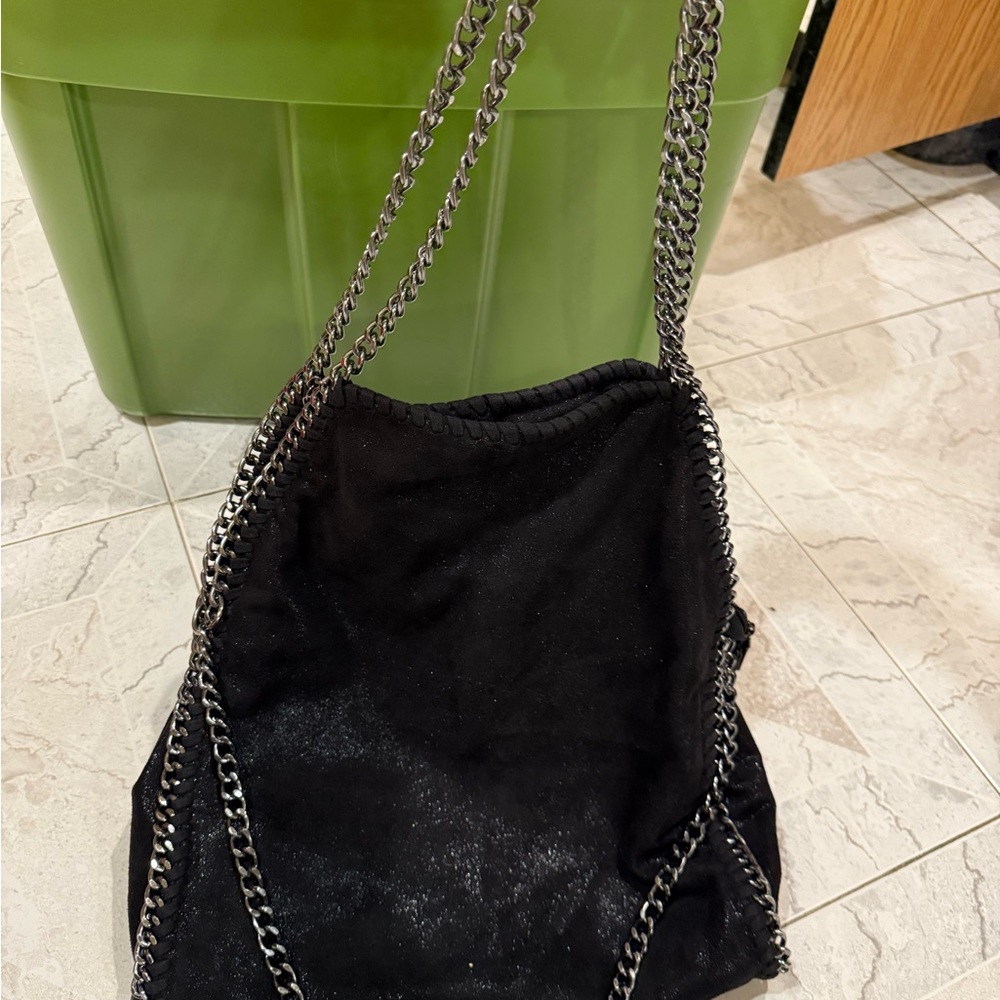 Black Chain Strap Shoulder Bag